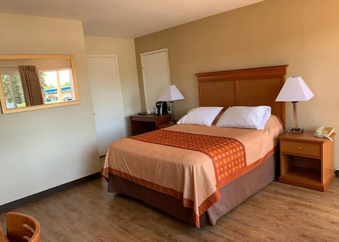 Redwood Inn Santa Rosa