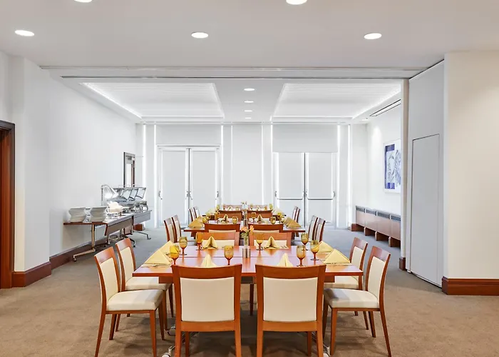 Intercontinental Suites Hotel Cleveland By Ihg