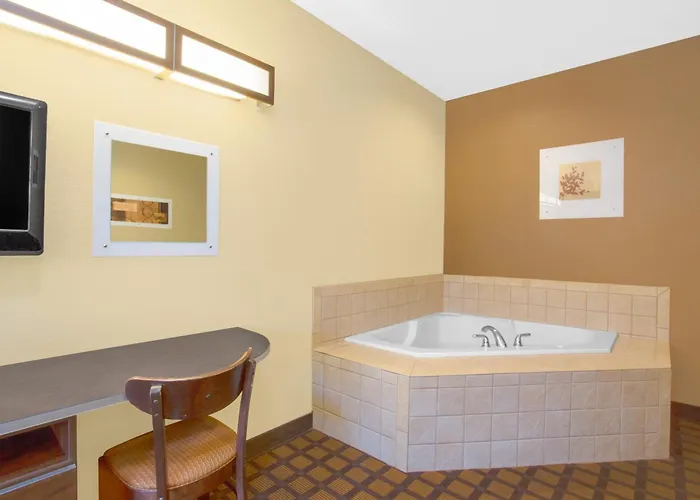 Microtel Inn & Suites By Wyndham Harrisonburg