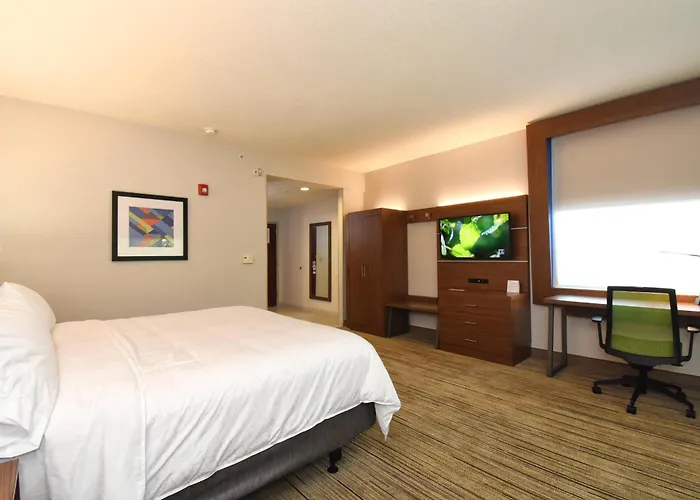 Holiday Inn Express & Suites Southern Pines-Pinehurst Area By Ihg