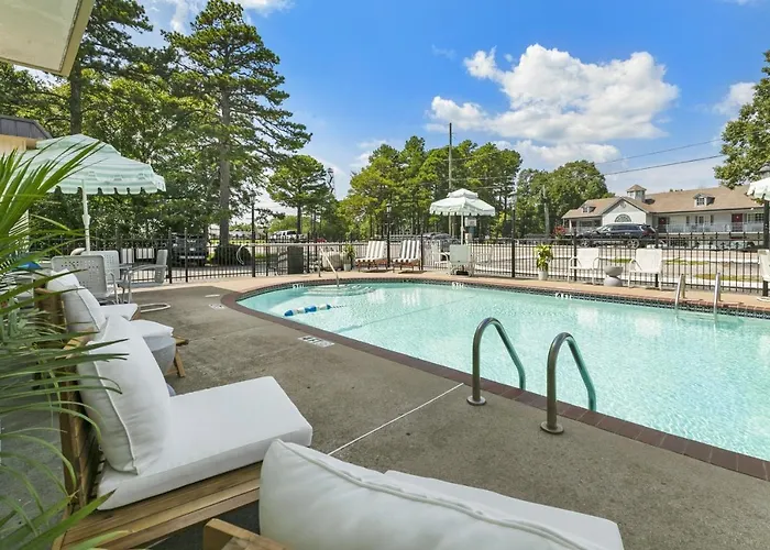Candlewick Inn And Suites Eureka Springs
