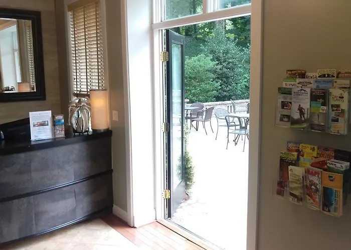Posh, The Boutique Hotel At Biltmore Village Asheville