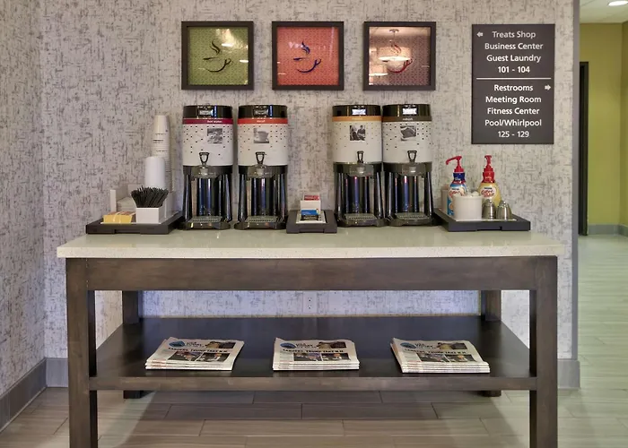 Hampton Inn & Suites Albuquerque Airport