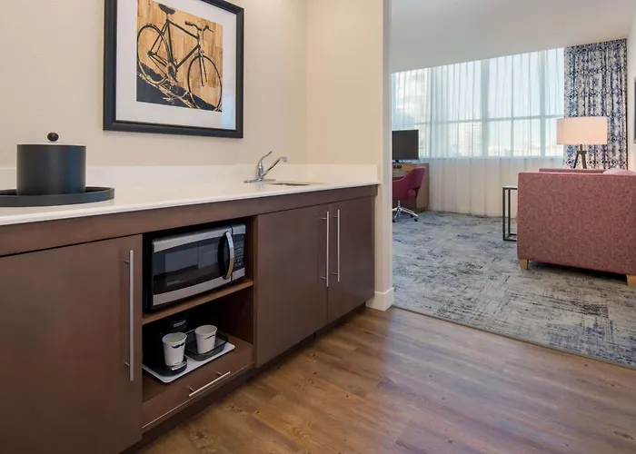 Hampton Inn And Suites By Hilton Portland-Pearl District