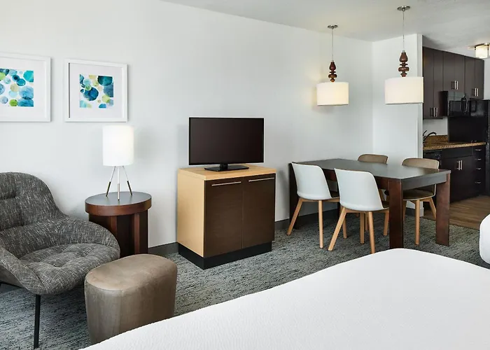 Towneplace Suites By Marriott Garden City