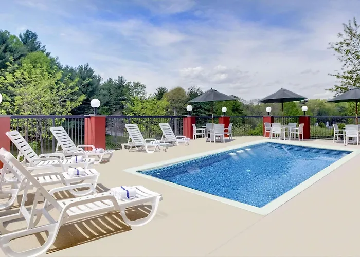 Clarion Pointe Biltmore Village Asheville