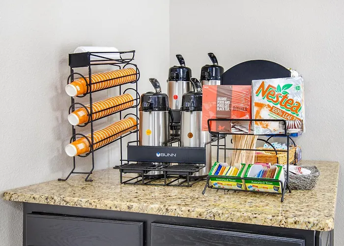 Mainstay Suites Madison Airport