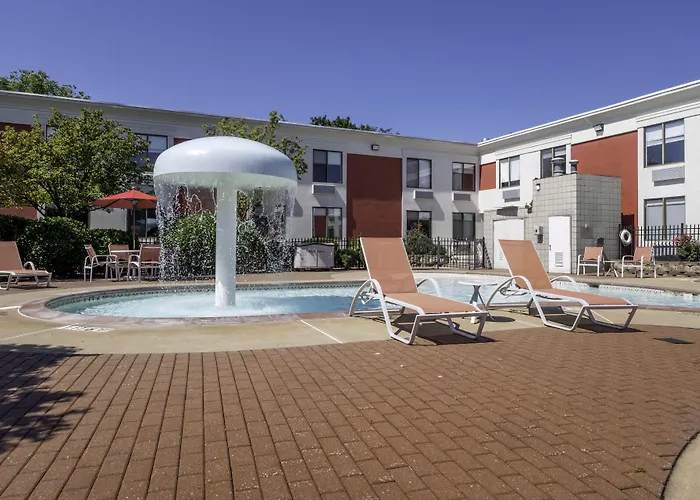 Spark By Hilton Hummelstown Hershey