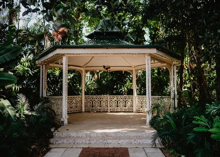 Cairns Hotels