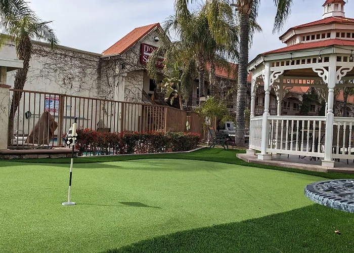 Dynasty Suites Redlands