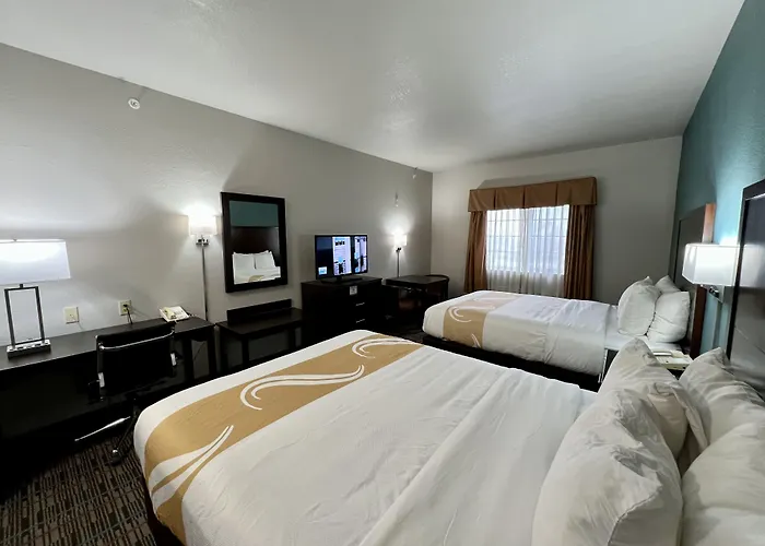 Quality Inn & Suites Near University Waco