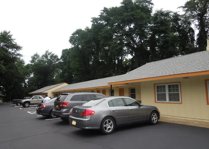 Sentinel Motel West Chester
