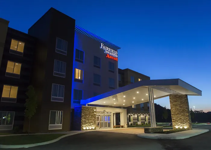 Fairfield By Marriott Cambridge Hotel