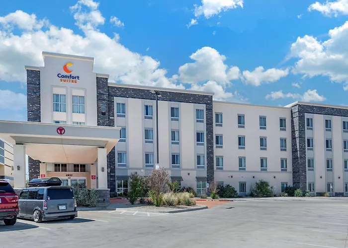 Comfort Suites - University Lubbock