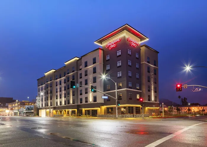 Hampton Inn Riverside Downtown Convention Center