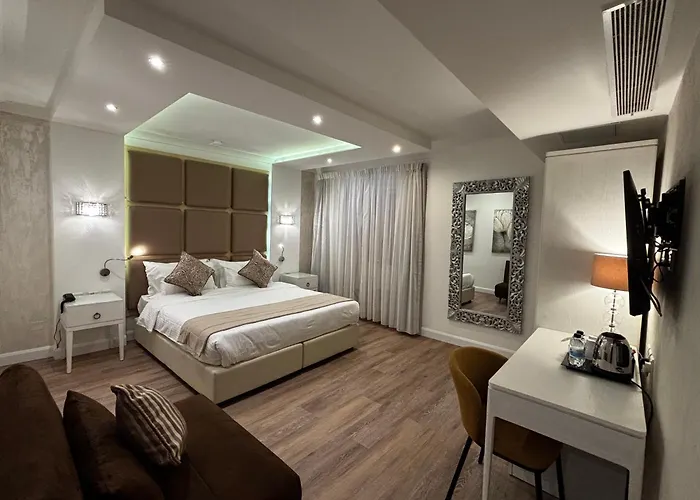 Valletta Hotels
