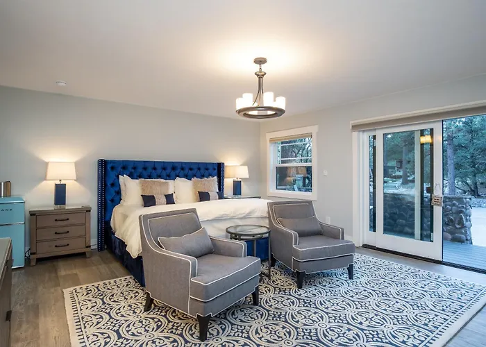 The Grand Idyllwild Lodge