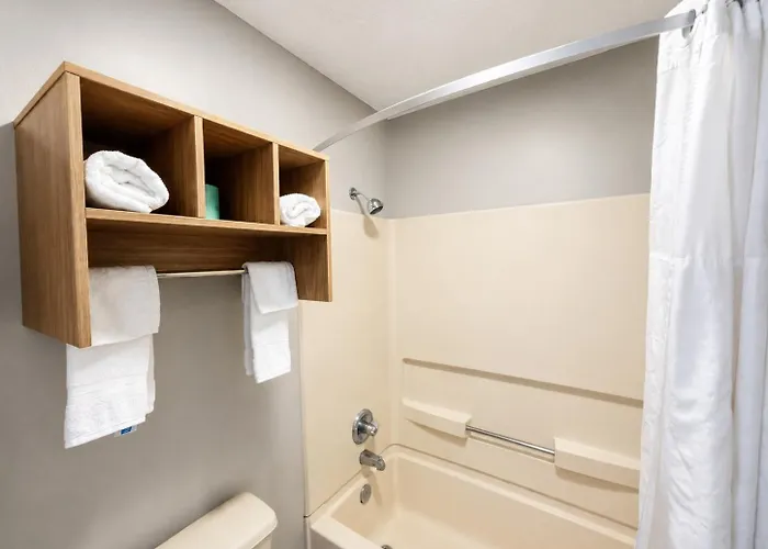 Days Inn By Wyndham Newberry South Carolina