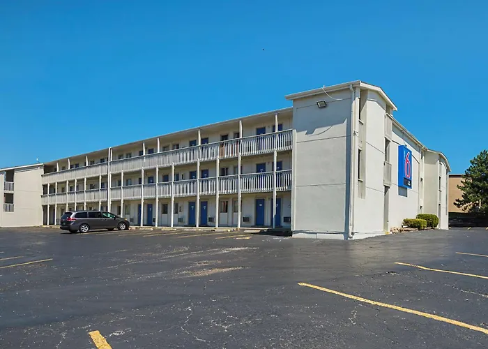 Motel 6-Blue Springs, Mo